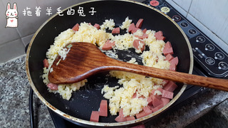 三文鱼火腿炒饭