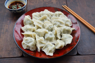 芹菜虾肉水饺