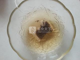 茶喷鼻虾仁番茄盅